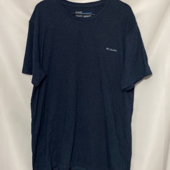 Columbia Bundle of 2 MENS size 2XL Blue  SHIRT Burgundy shirt Short Sleeve Tees - Picture 9 of 16